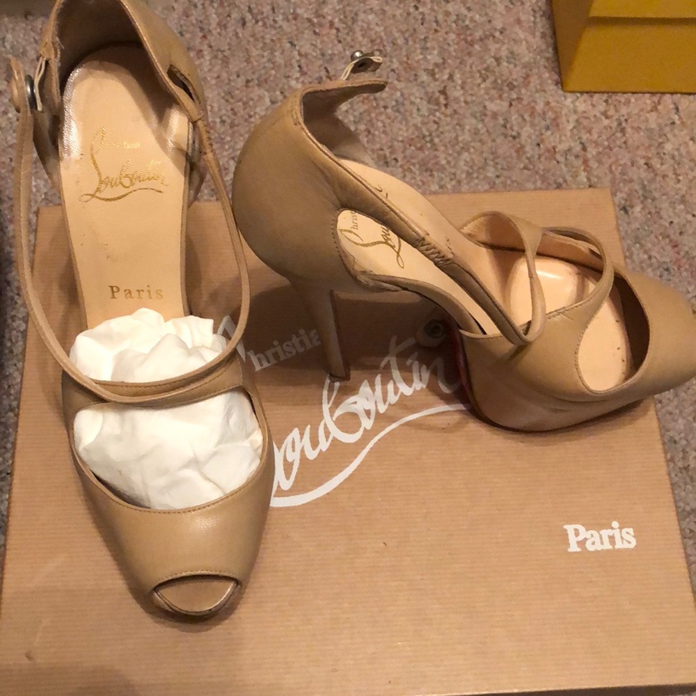 Authentic Christian Louboutin heels nude 36.5
